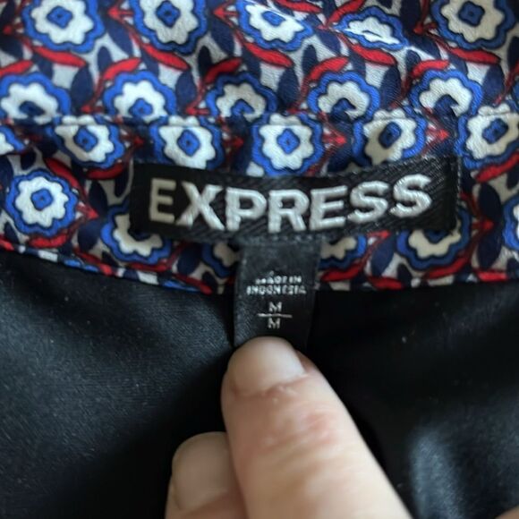 Express Belted Jumpsuit Blue Red and White Floral SZ M - Picture 9 of 11